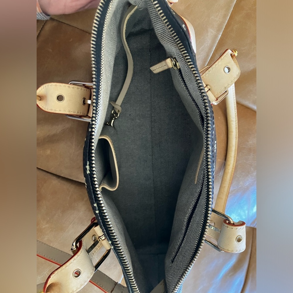 Dooney & Bourke black and tan crossbody handbag - Picture 6 of 7